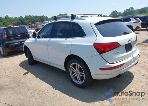 2015 Audi Q5 2.0T Premium z USA, uszkodzony, nr VIN WA1LFAFP8FA016966